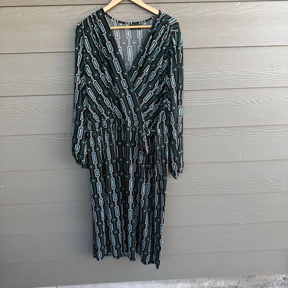Lane Bryant faux wrap midi dress - Picture 2 of 7